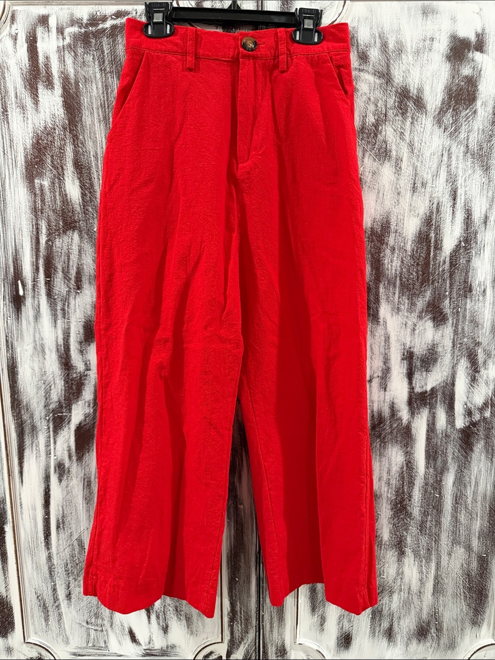 NWOT Women’s Red Wide Leg Cropped Pants